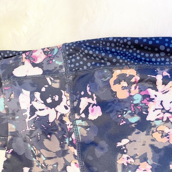 Eddie Bauer Floral Print Cropped High Rise Leggings Blue Pink Size Medium - Picture 4 of 4